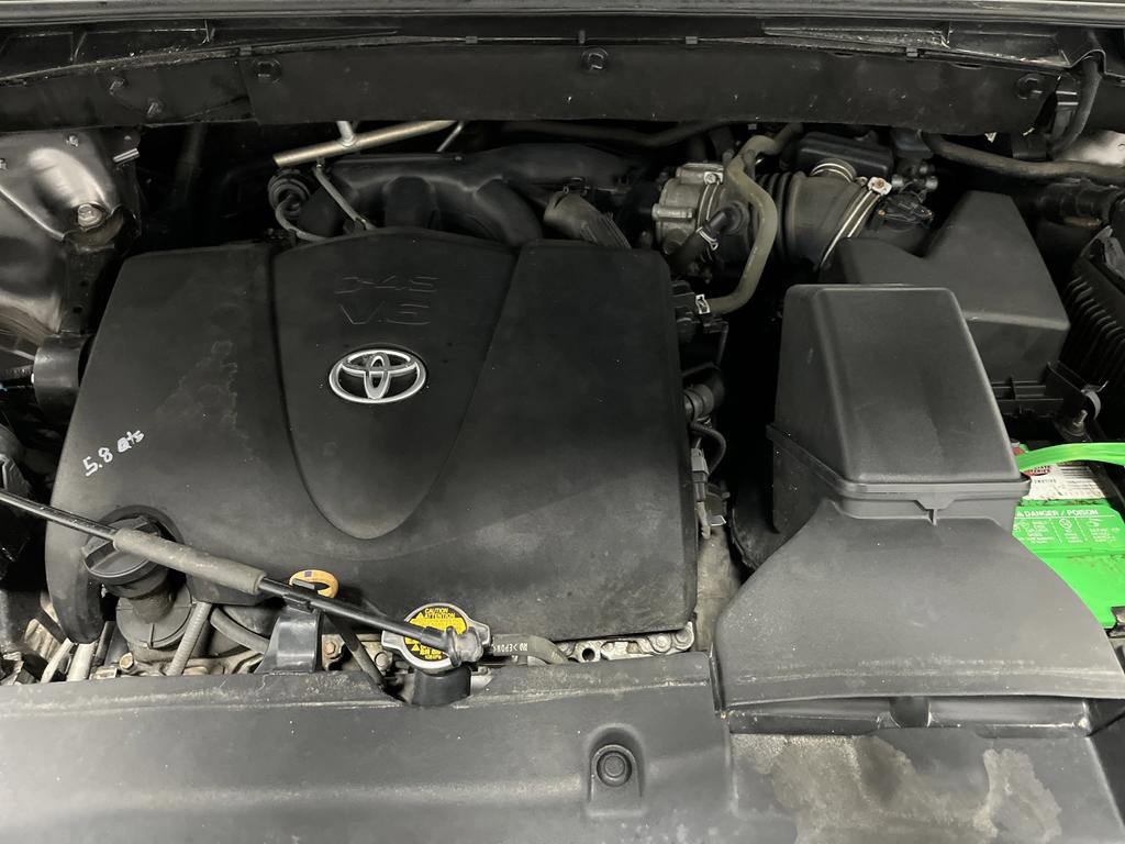 Used 2017 Toyota Highlander XLE AWD/4WD image 36