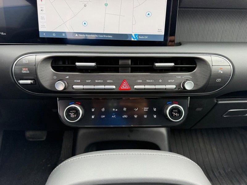 Used 2026 Hyundai Palisade Calligraphy image 18