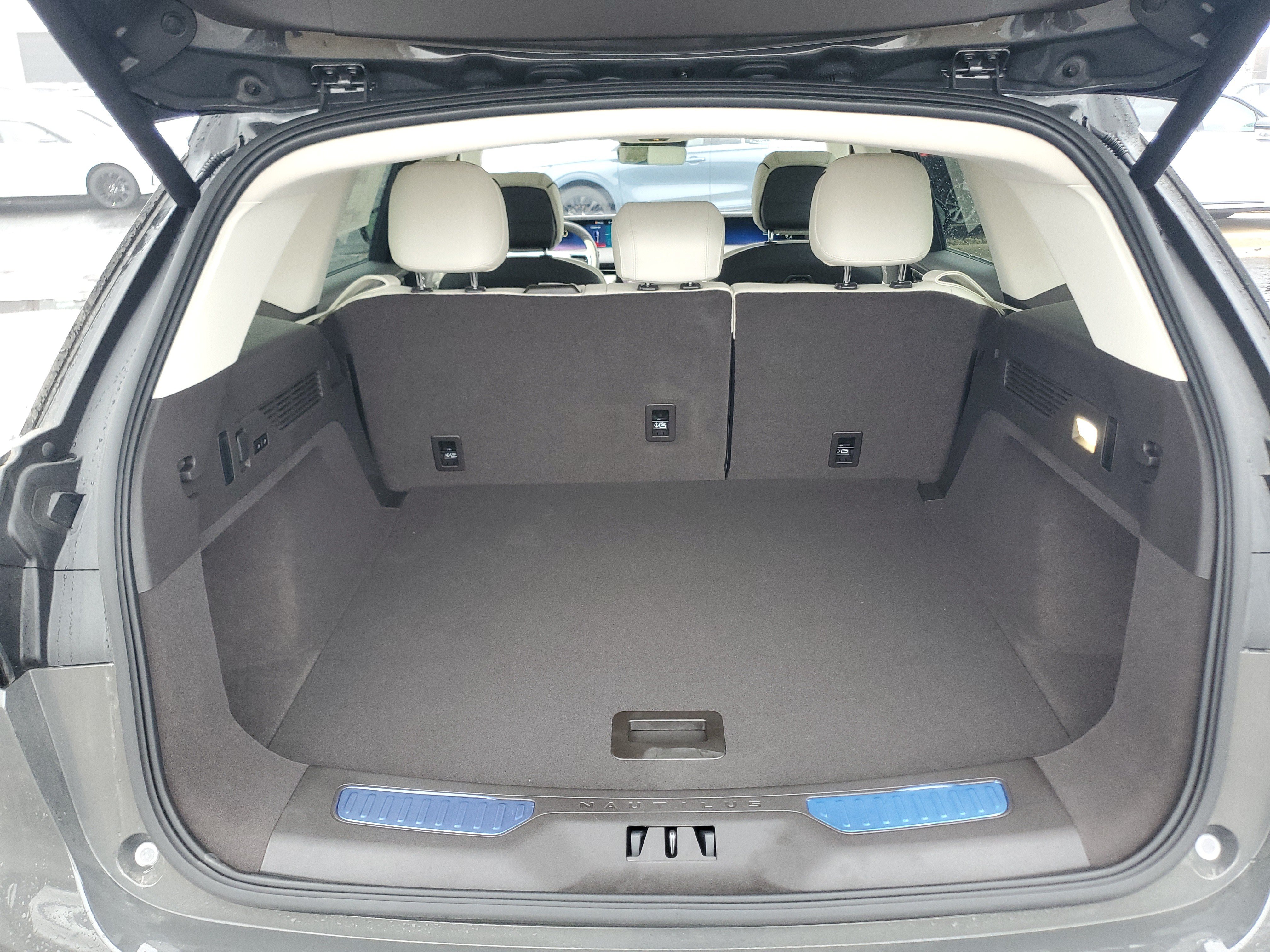 New 2026 Lincoln Nautilus Black Label AWD/4WD image 32