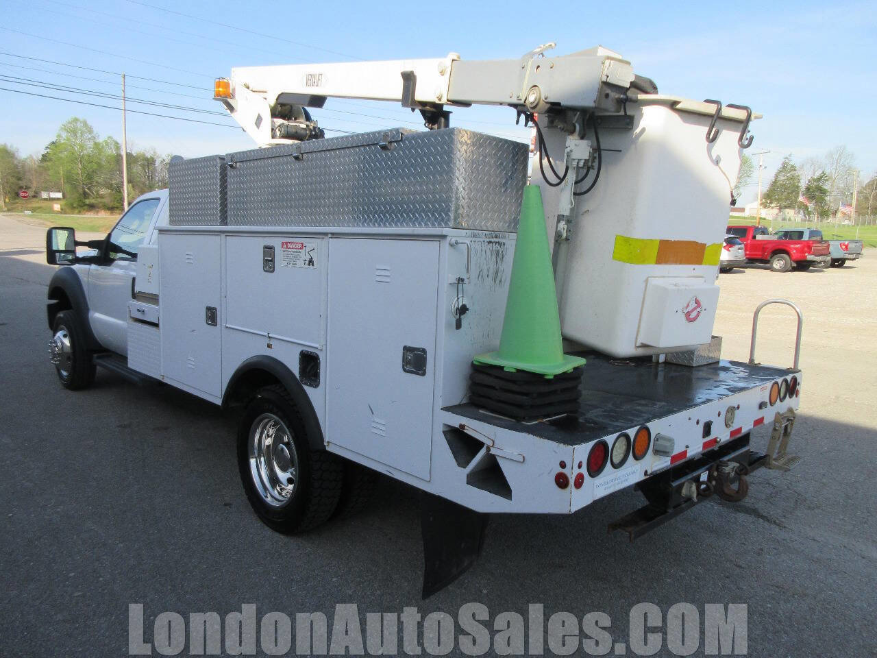 Used 2015 Ford F450 XL w/ Snow Plow Prep Package RWD image 4