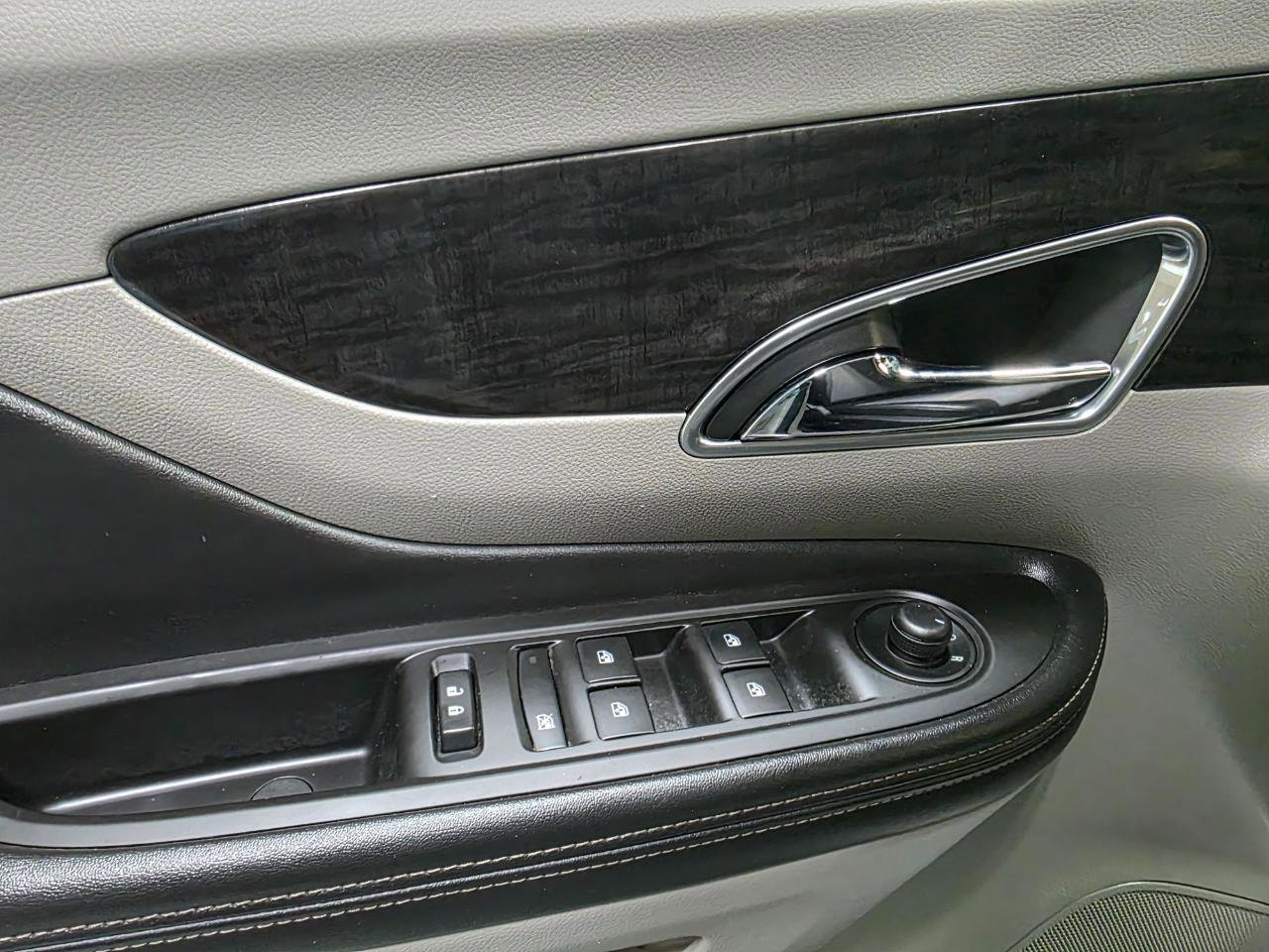 Used 2016 Buick Encore FWD image 18