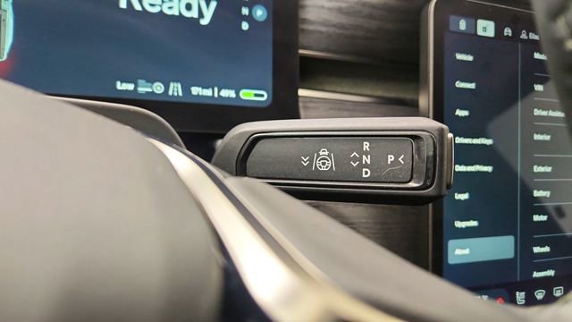 Used 2023 Rivian R1T Adventure image 44