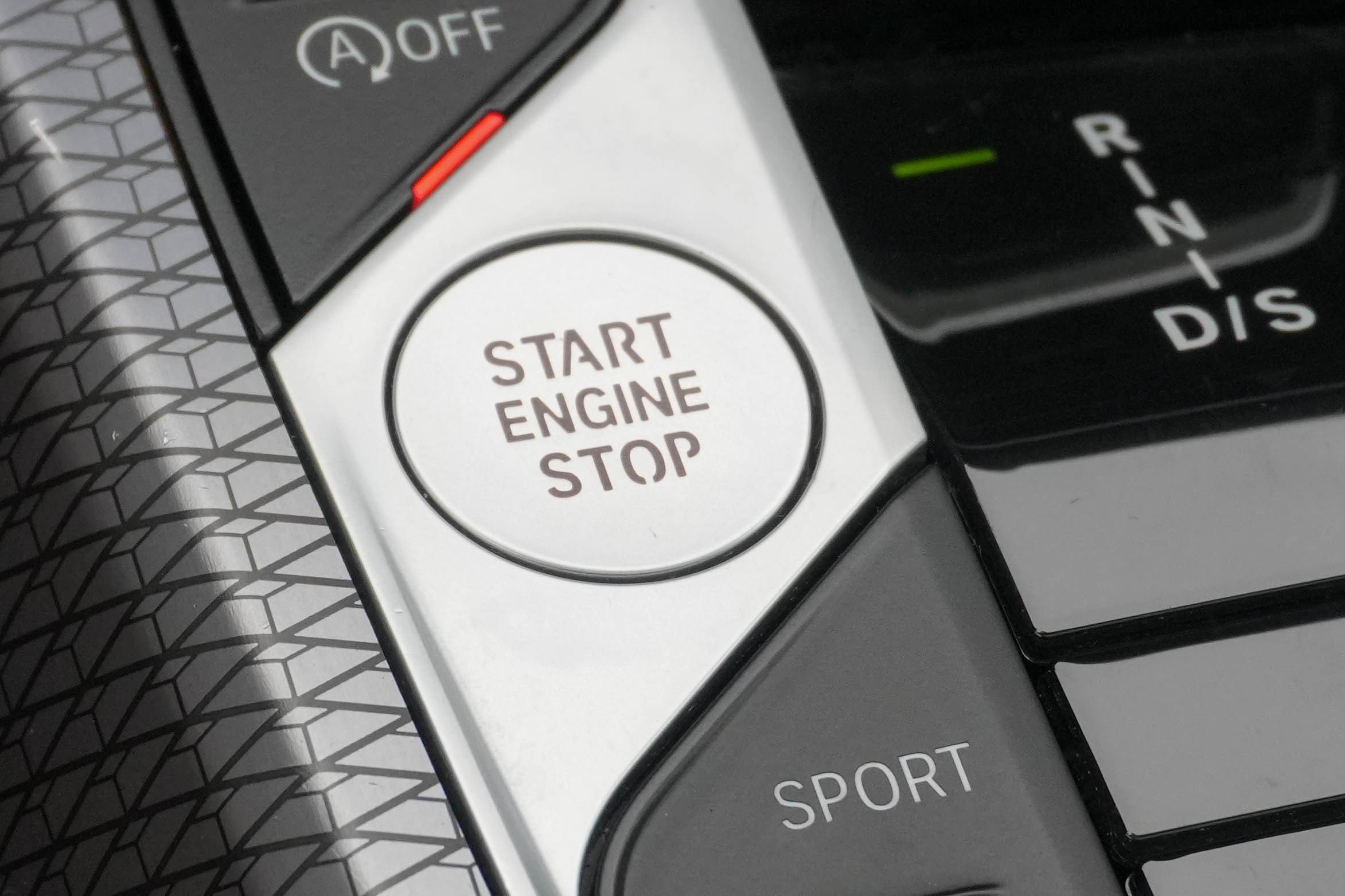 Certified 2025 BMW M440i image 28