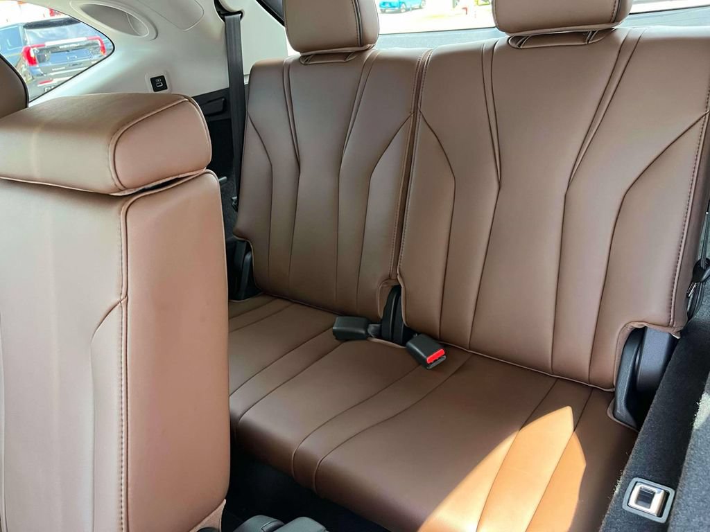 Used 2024 Acura MDX w/ Advance Package AWD/4WD image 17
