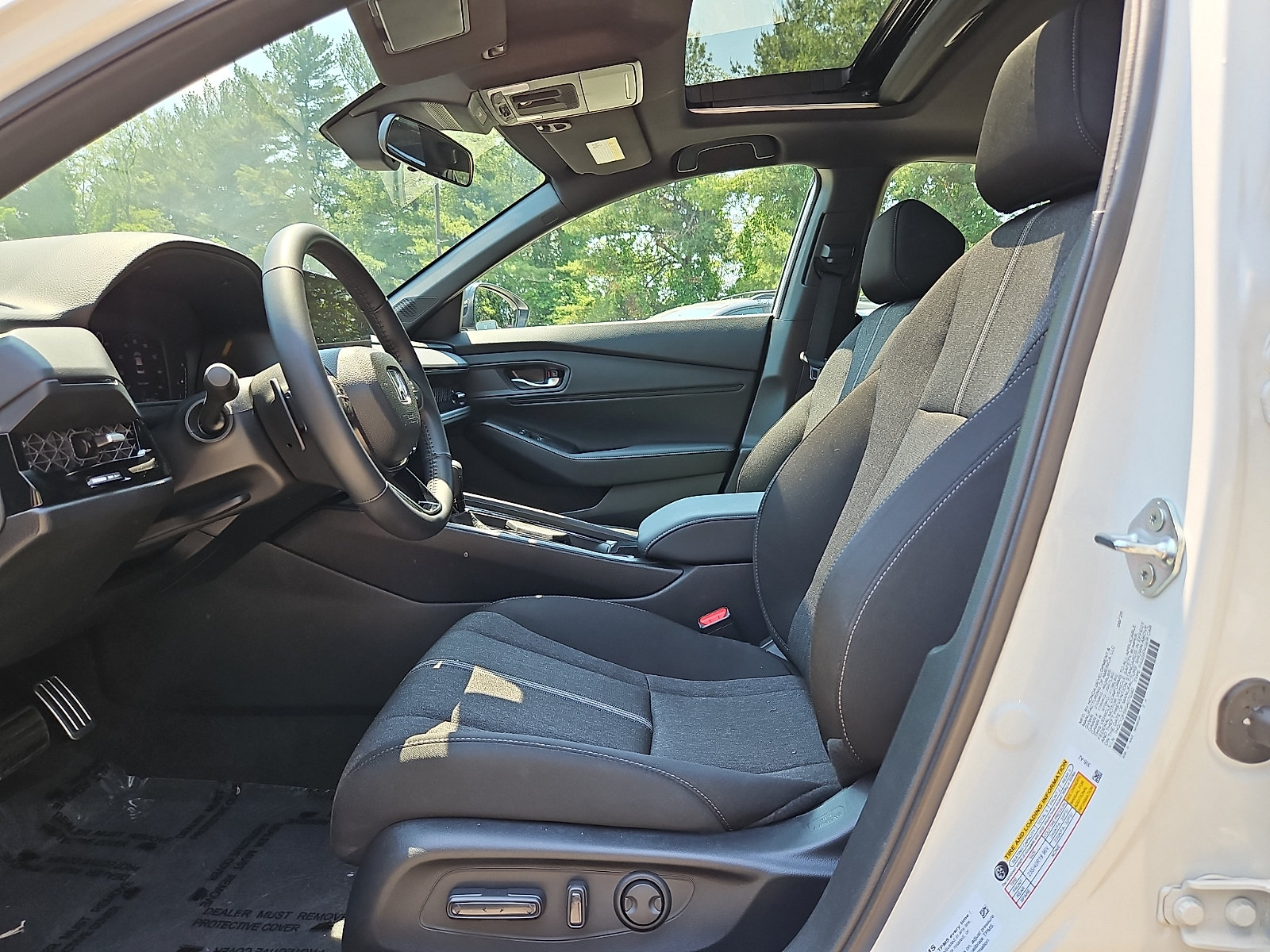Used 2025 Honda Accord Sport image 14