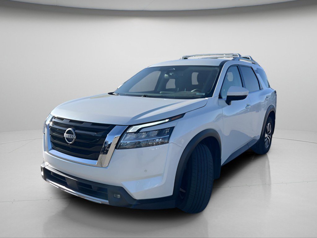 Used 2022 Nissan Pathfinder SL AWD/4WD image 14