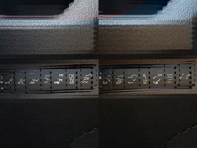 Used 2024 Toyota RAV4 Limited image 35