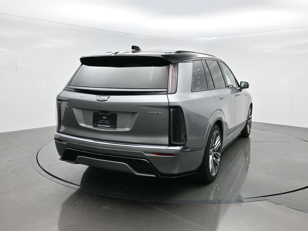 Used 2026 Cadillac Vistiq Platinum AWD/4WD image 5