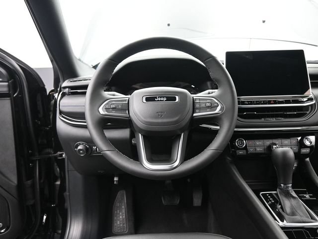 New 2025 Jeep Compass Latitude w/ Sun & Sound Group AWD/4WD image 27