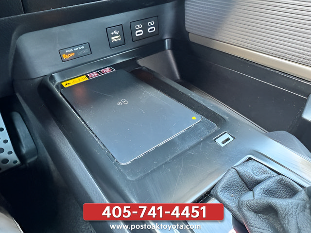 Used 2025 Toyota Camry SE FWD image 36