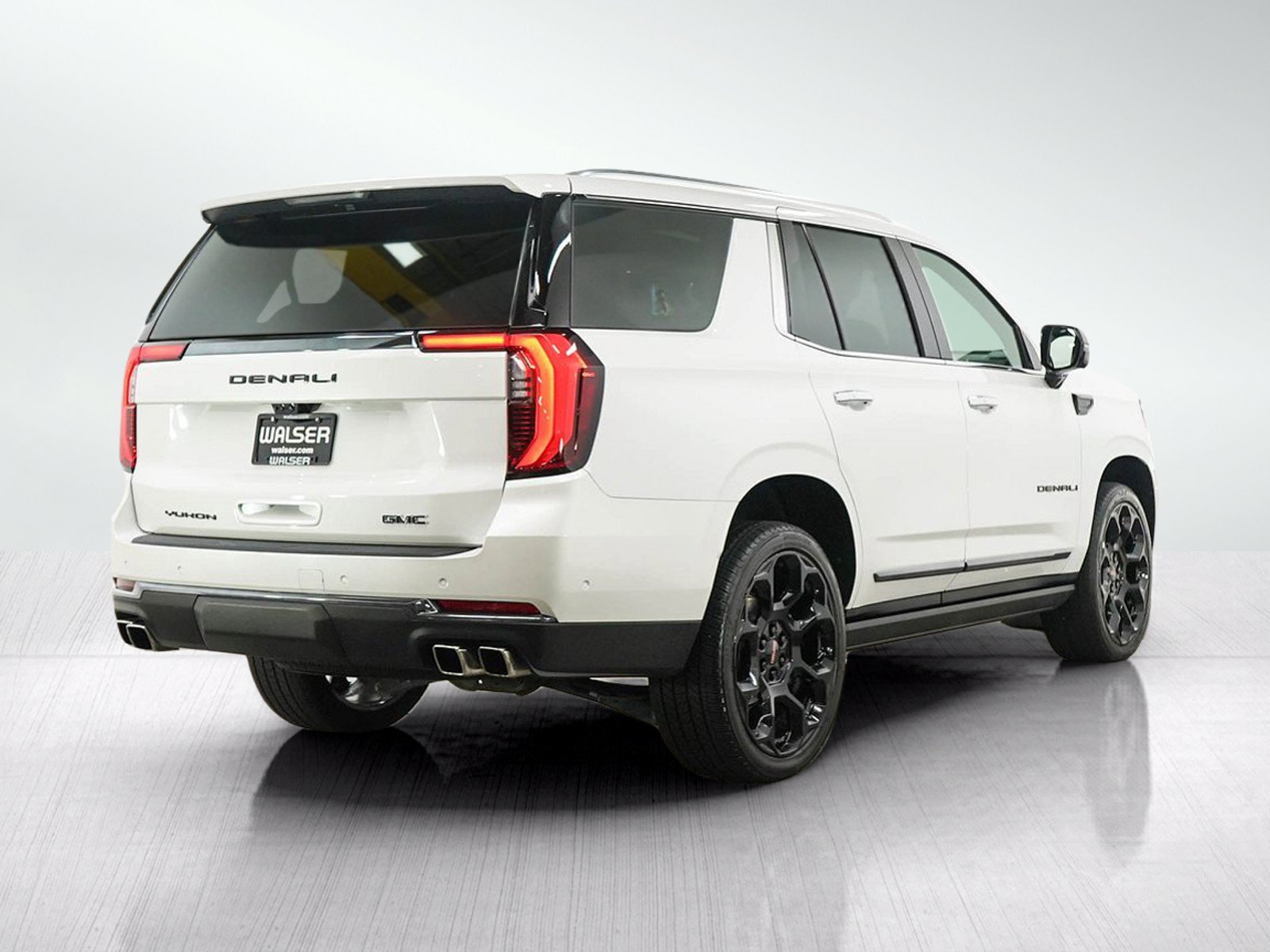 Used 2025 GMC Yukon Denali Ultimate AWD/4WD image 5