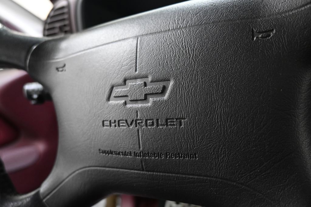 Used 1995 Chevrolet Tahoe 4WD image 21