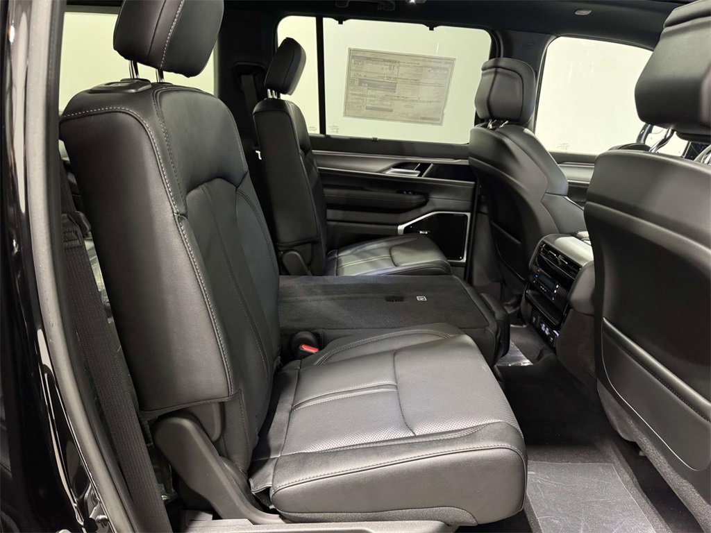 New 2026 Jeep Grand Wagoneer L Limited image 13