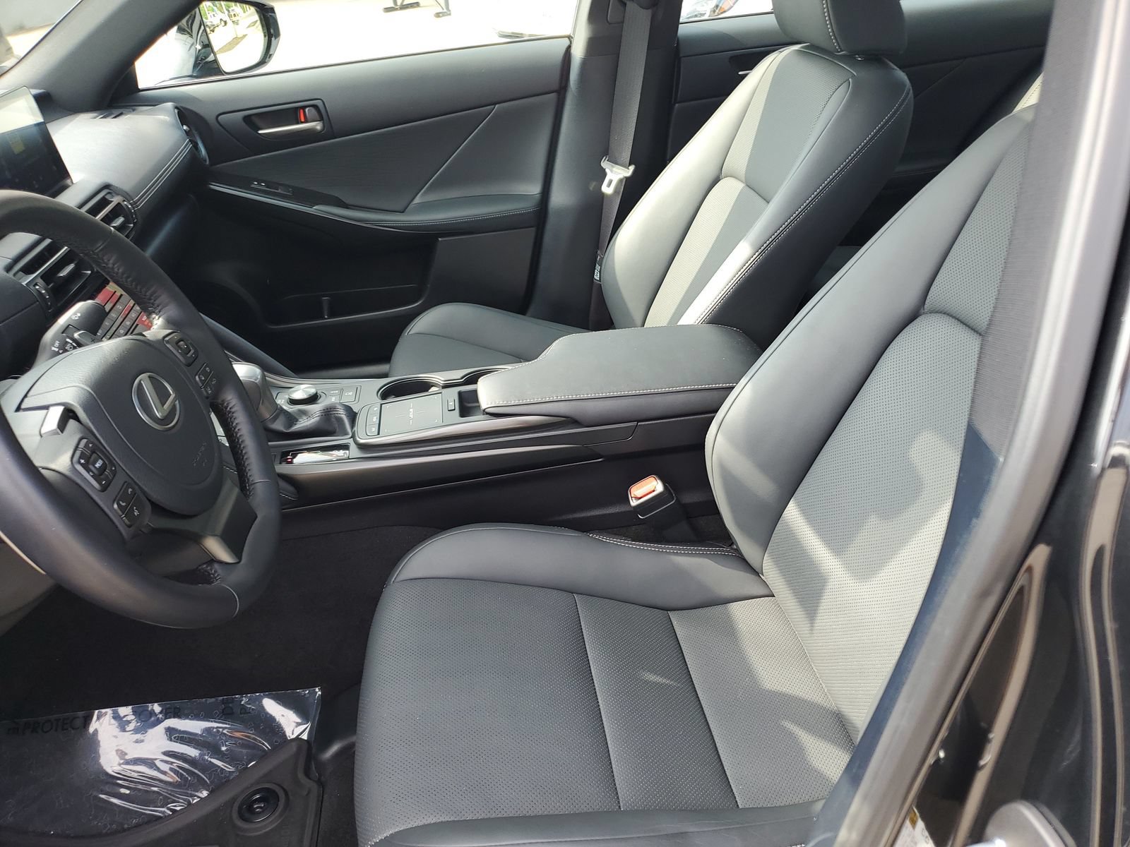 Used 2023 Lexus IS 300 AWD w/ Premium Package image 16