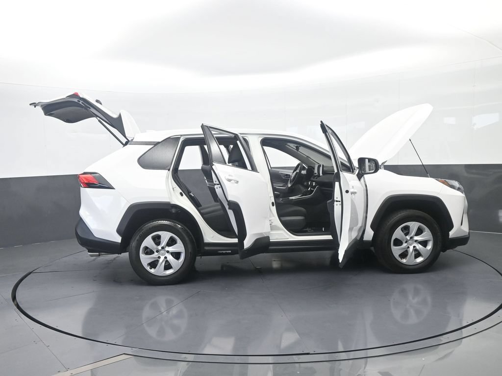 Used 2025 Toyota RAV4 LE AWD/4WD image 68