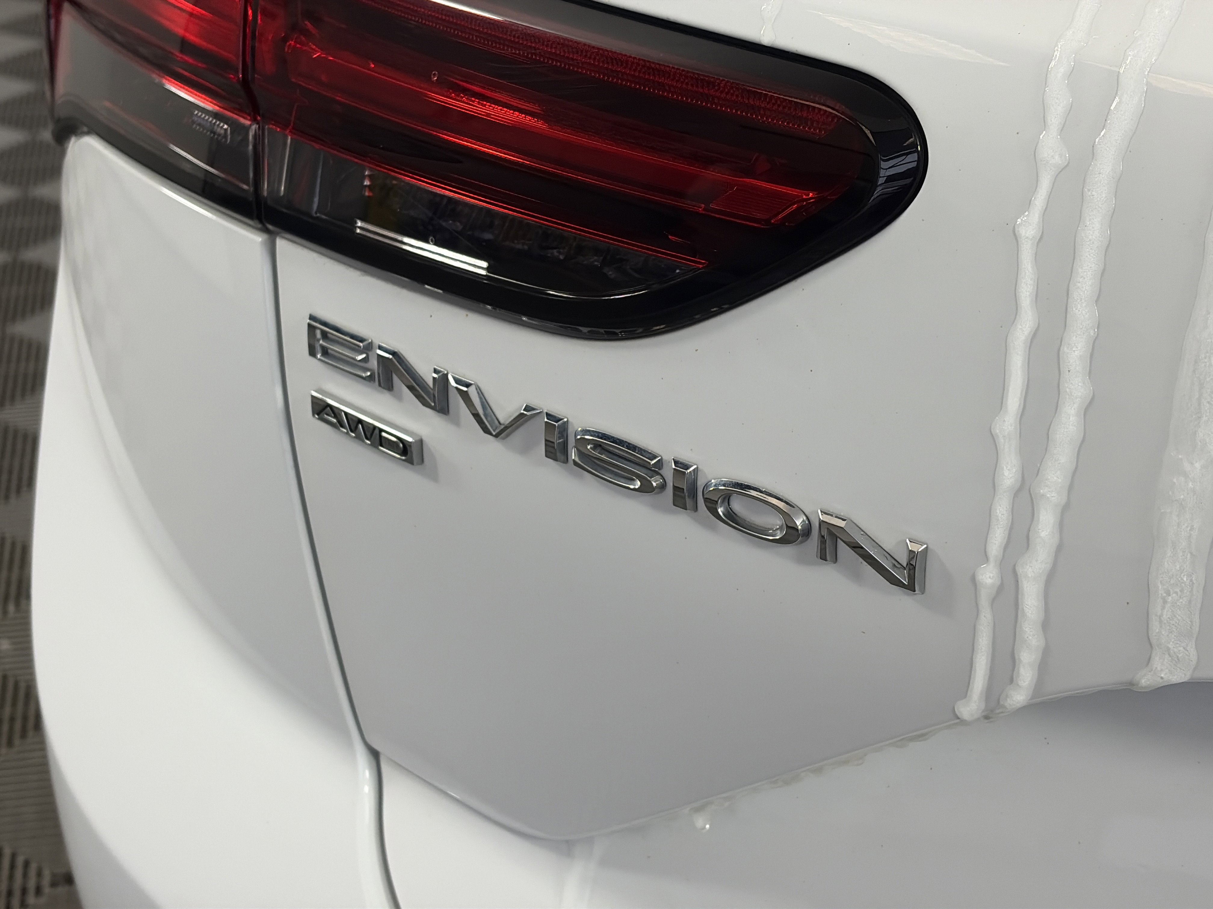 Used 2023 Buick Envision Essence image 16