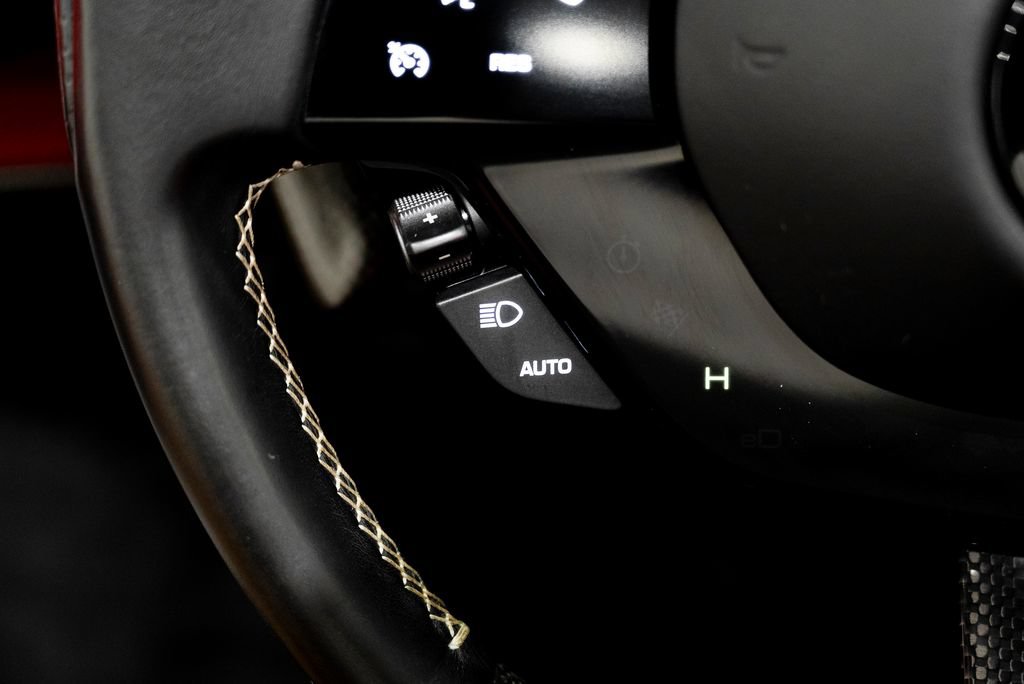 Used 2022 Ferrari SF90 Spider AWD/4WD image 51