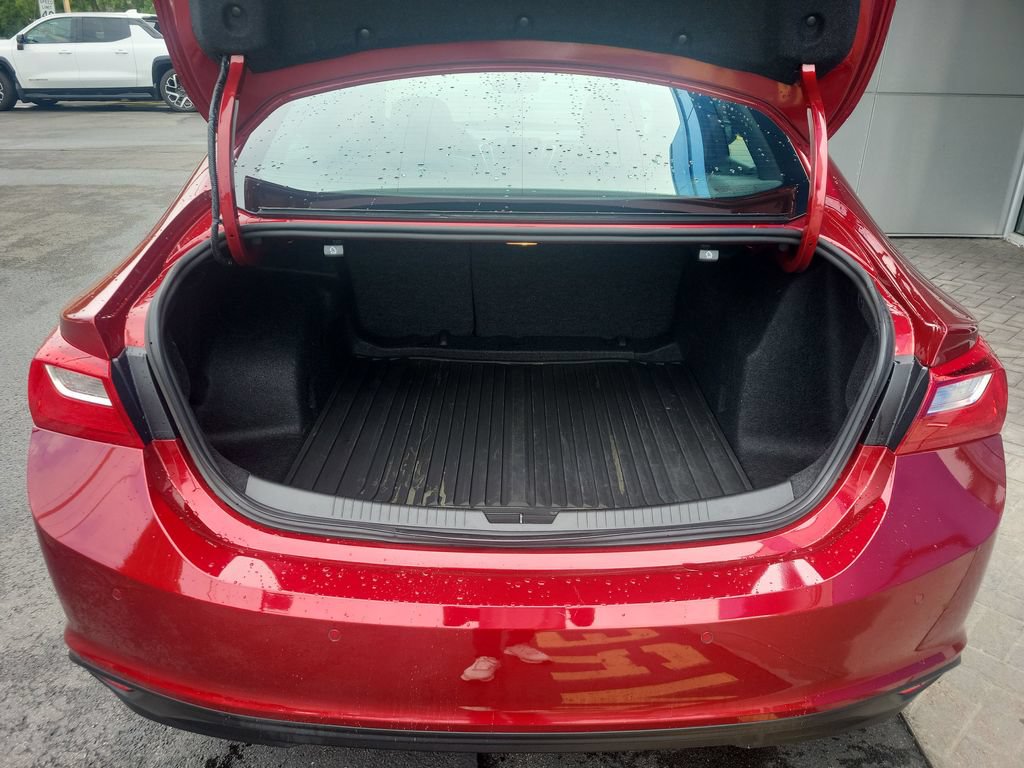 Certified 2024 Chevrolet Malibu LT w/ LPO, Floor Liner Package FWD image 11
