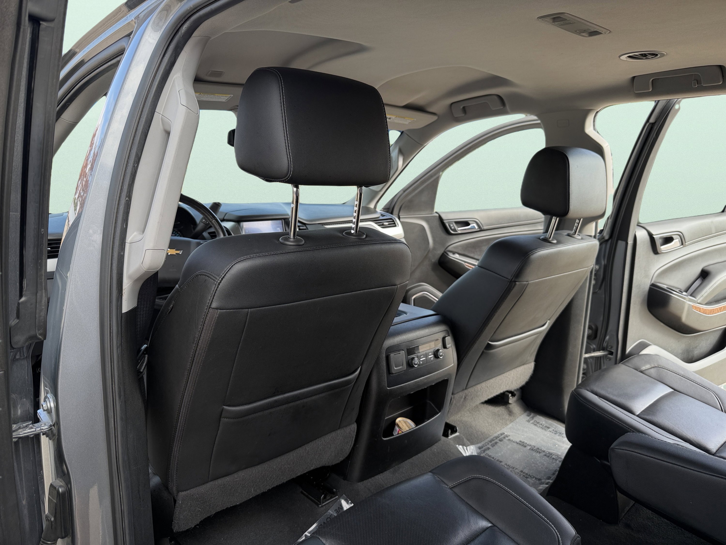 Used 2020 Chevrolet Suburban Premier image 19