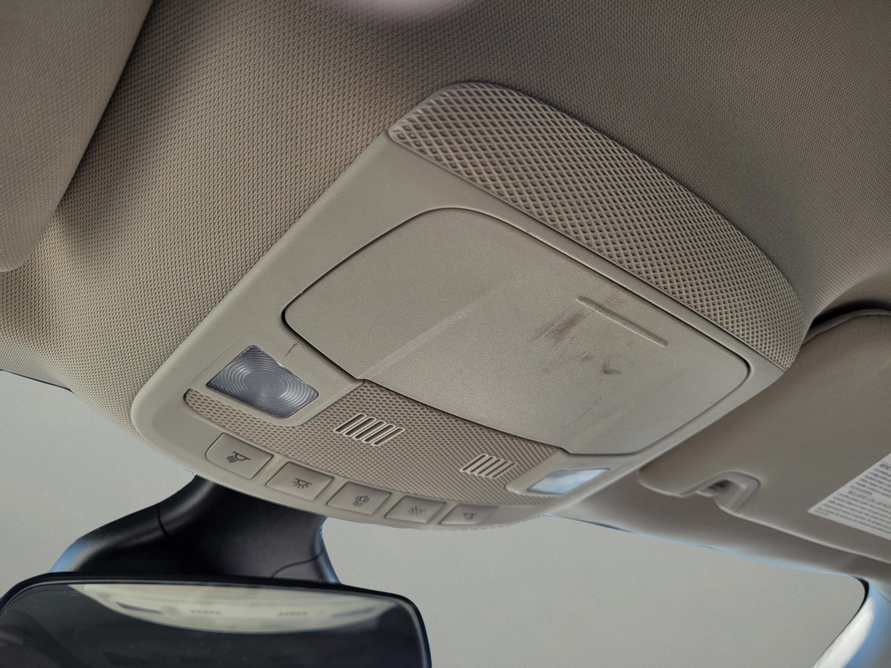 Certified 2024 Ford Edge SE w/ Cargo Accessory Package image 24