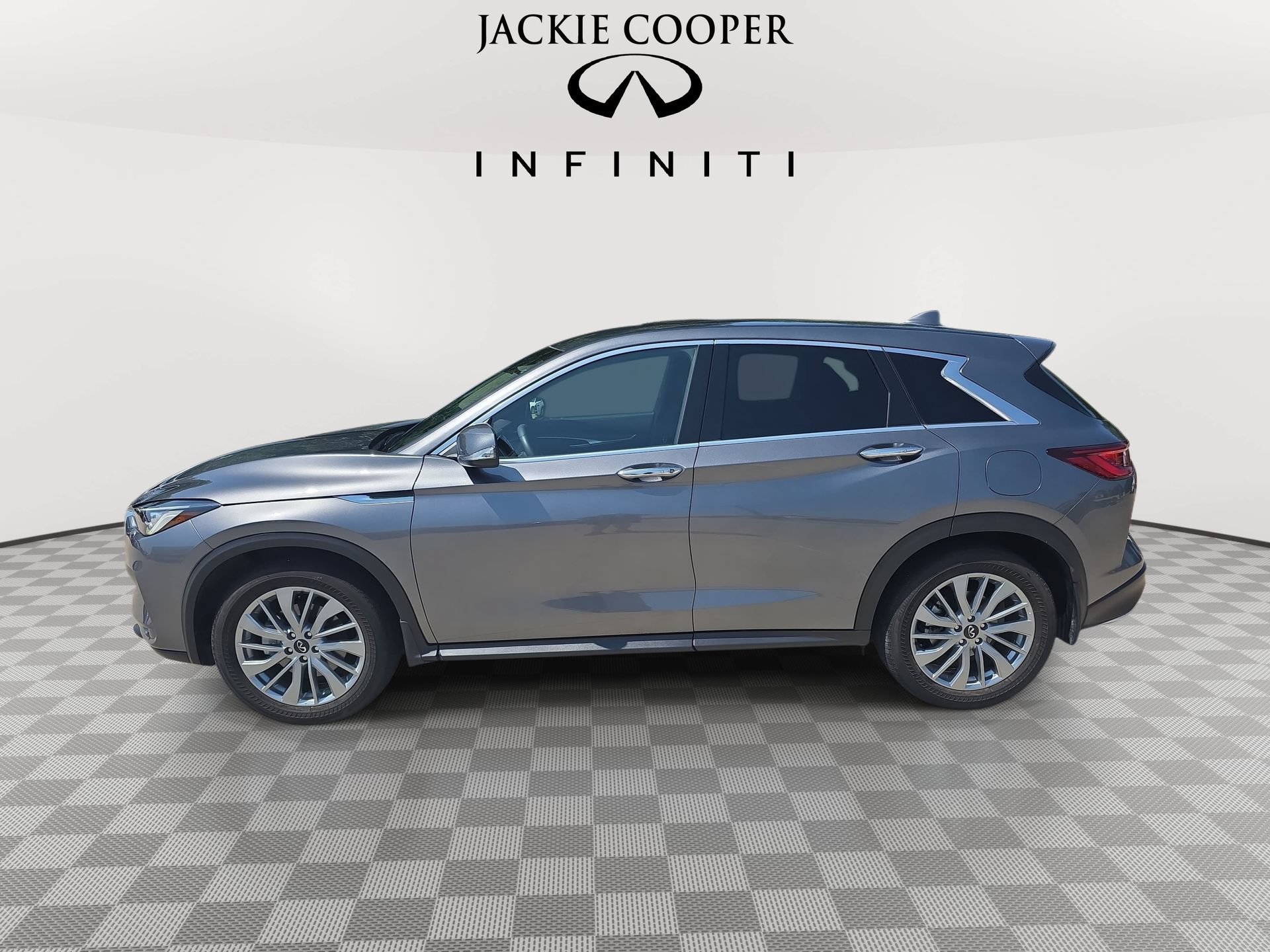 Certified 2025 INFINITI QX50 Pure AWD/4WD image 8