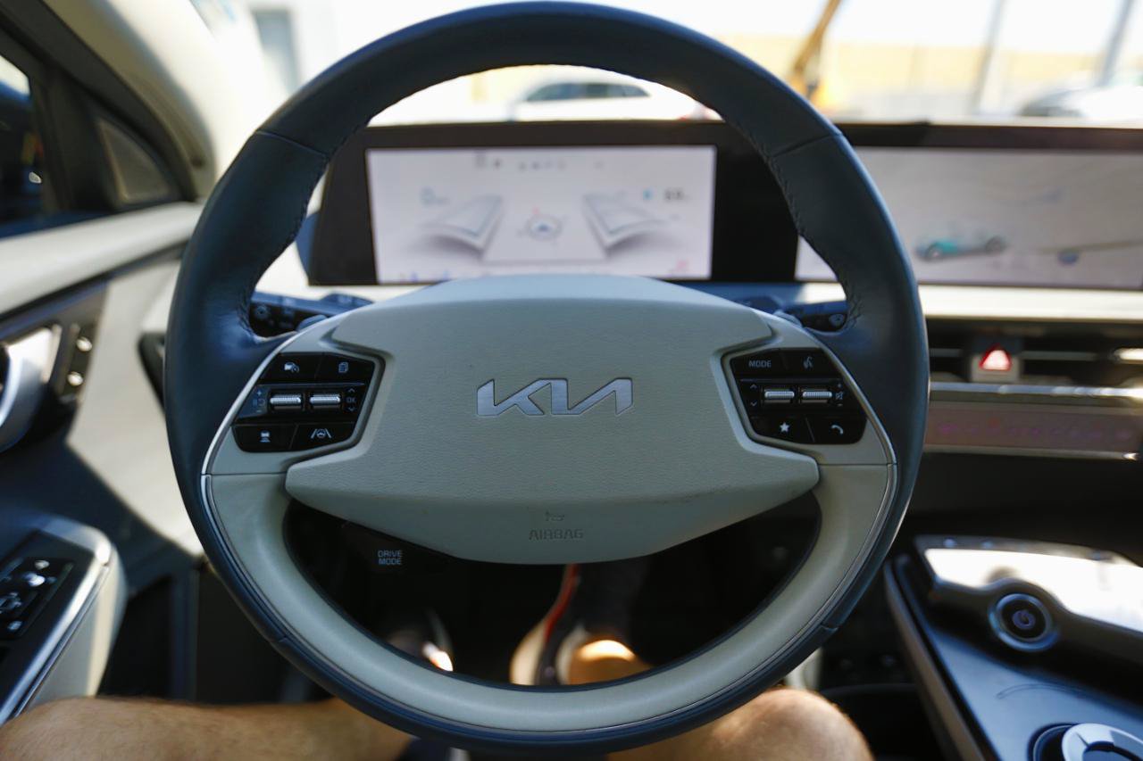 Used 2022 Kia EV6 Wind w/ Wind Technology Package AWD/4WD image 6
