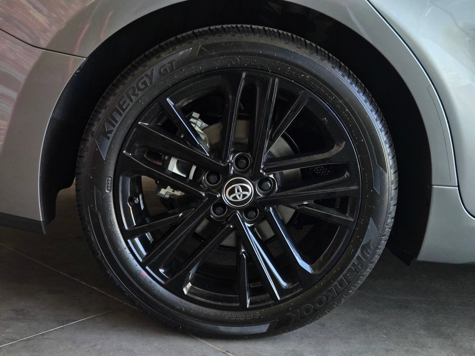 Used 2026 Toyota Camry SE FWD image 5