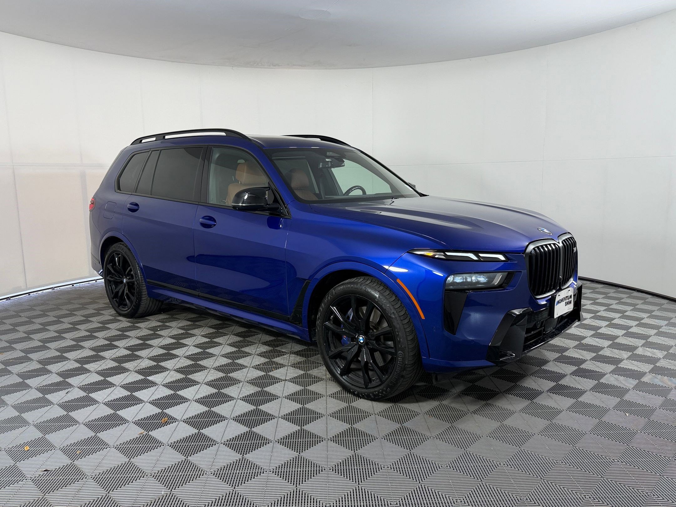 Certified 2024 BMW X7 M60i w/ Executive Package image 7
