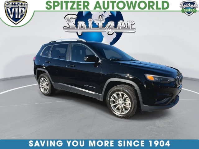 Used 2019 Jeep Cherokee Latitude Plus w/ Cold Weather Group AWD/4WD image 3