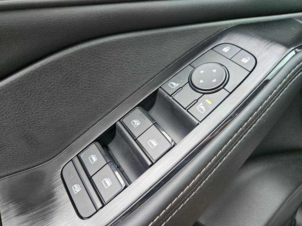 New 2026 Nissan Rogue SV AWD/4WD image 14