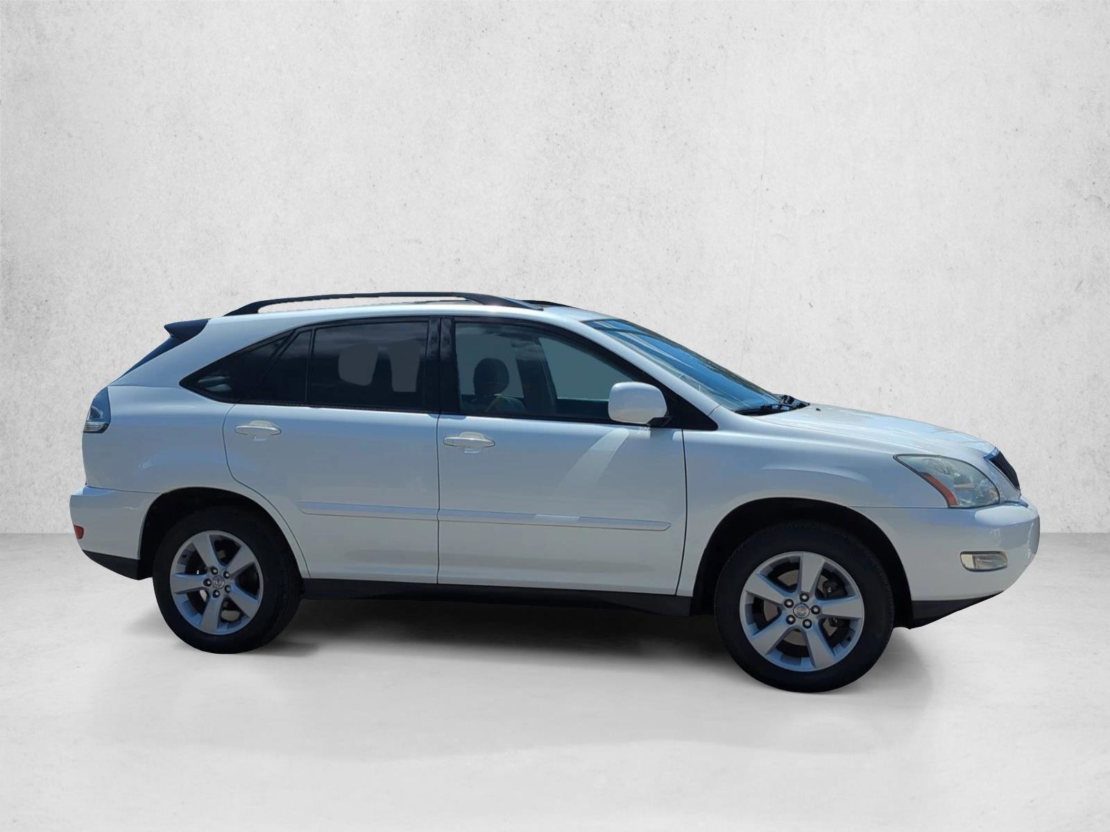 Used 2004 Lexus RX 330 FWD image 4
