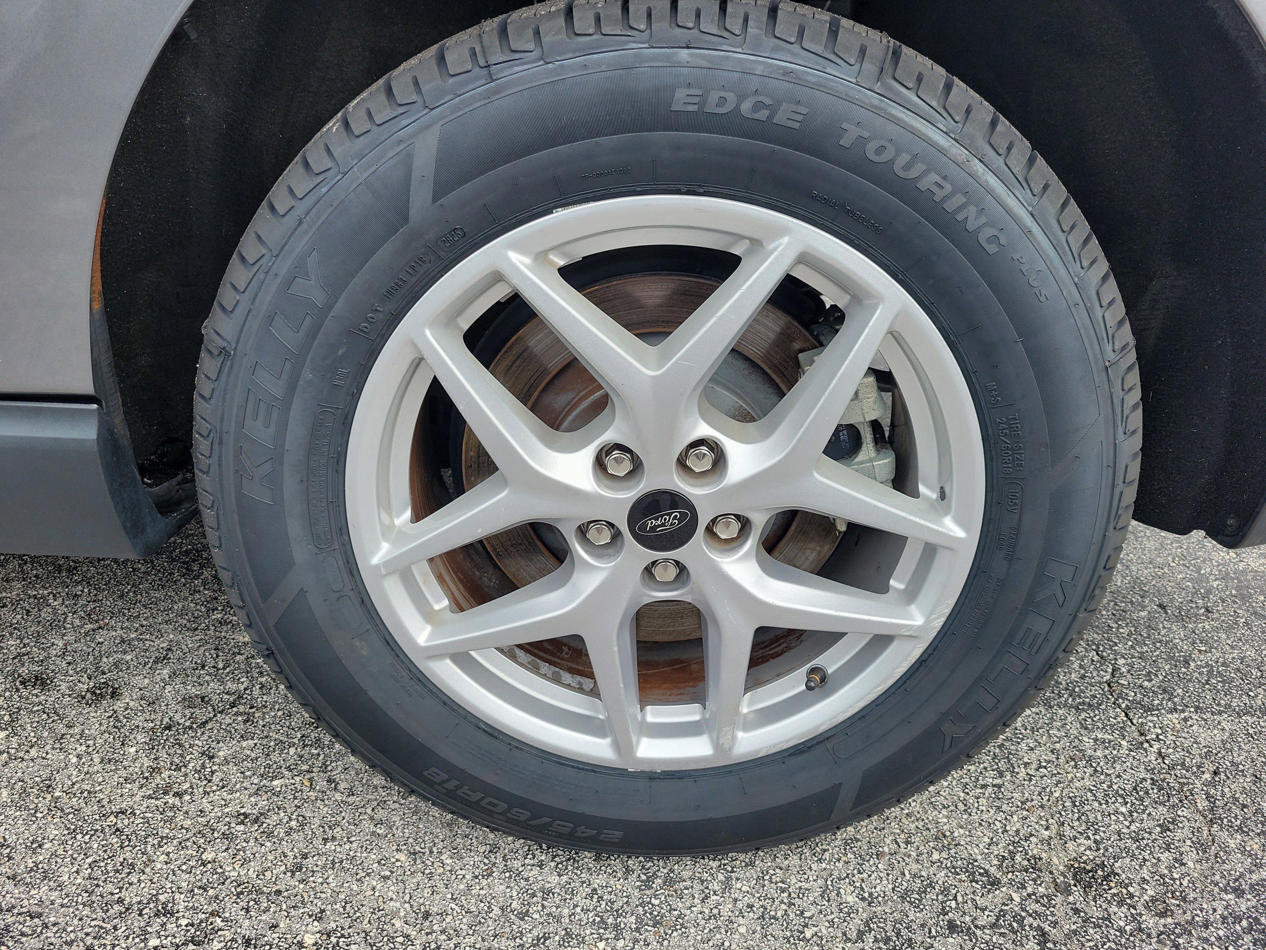 Used 2023 Ford Edge SEL image 8