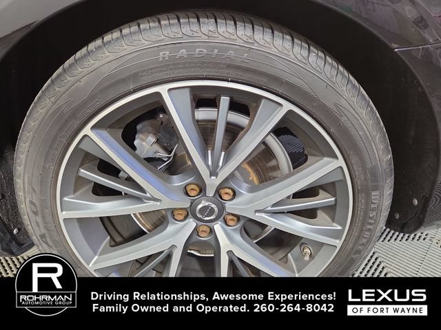 Used 2017 Volvo S90 T6 Momentum w/ Vision Package AWD/4WD image 12