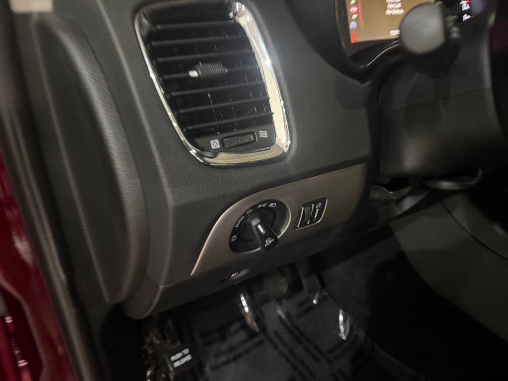 Used 2017 Dodge Durango SXT w/ Quick Order Package 23B AWD/4WD image 13