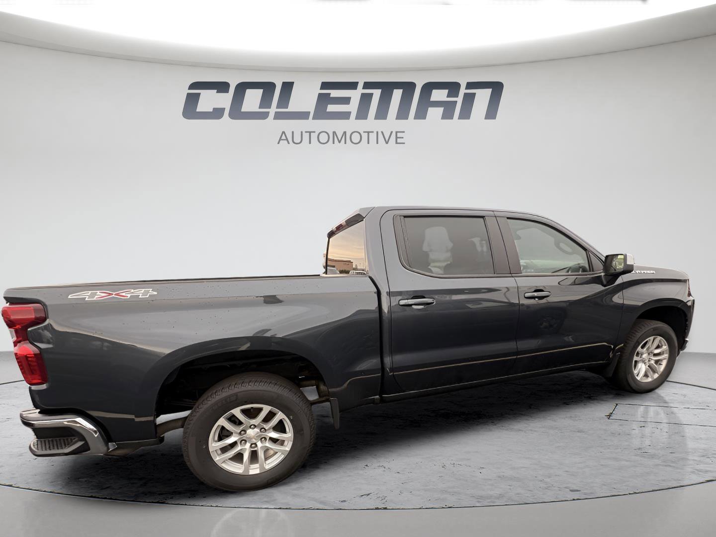Used 2022 Chevrolet Silverado 1500 LT image 13