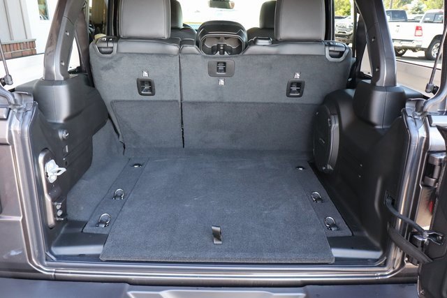 New 2025 Jeep Wrangler Sahara image 39