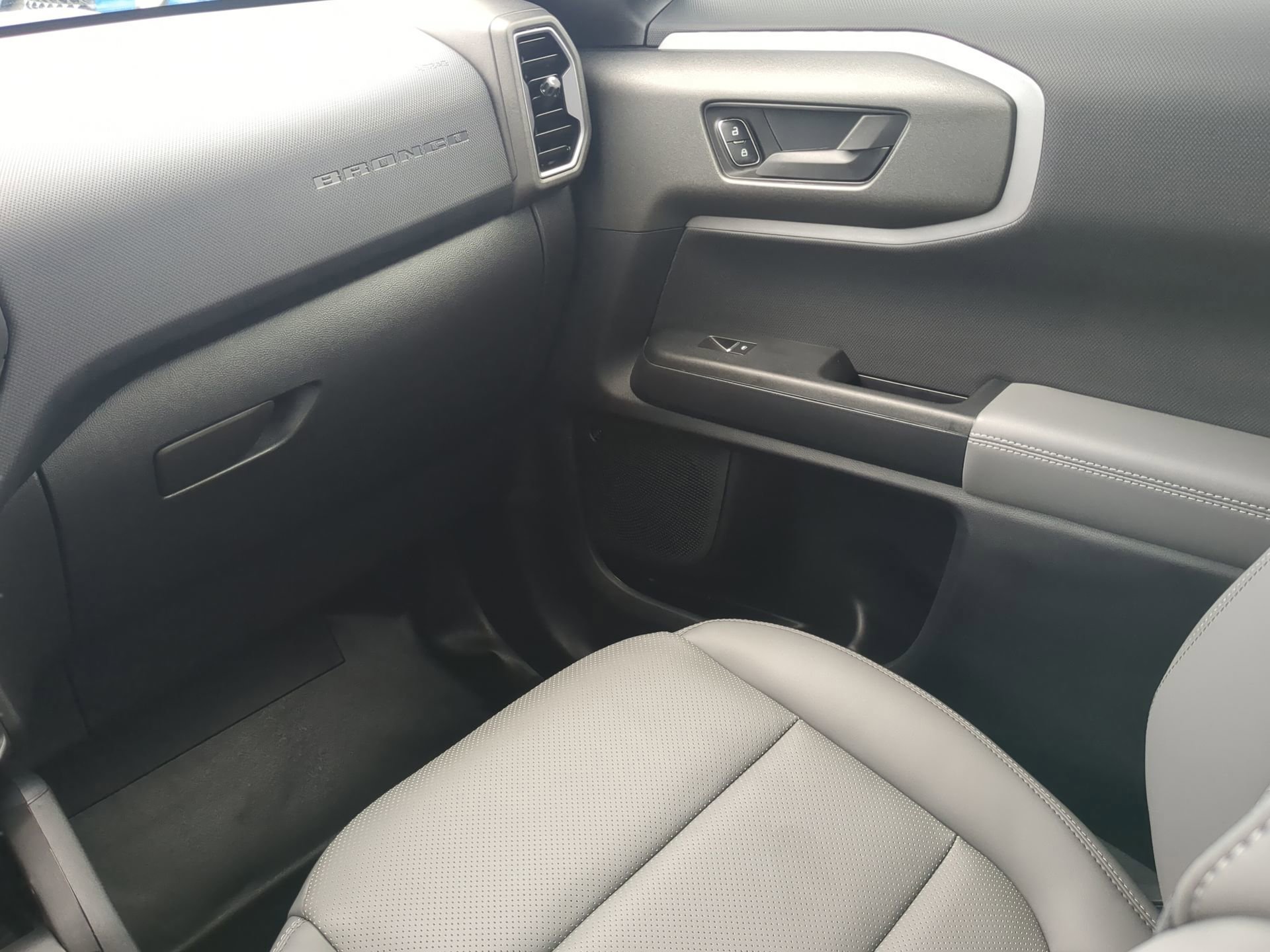 New 2025 Ford Bronco Sport Badlands w/ Badlands Tech Package image 48