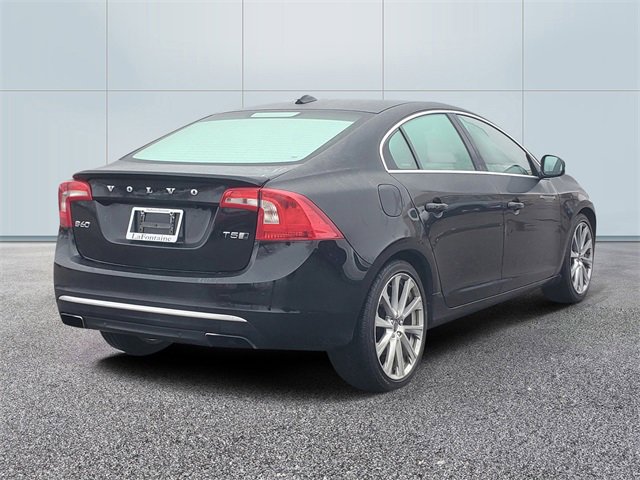 Used 2016 Volvo S60 T5 Premier w/ Climate Package image 4