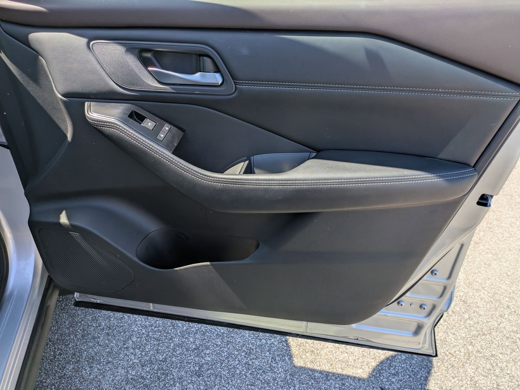 Certified 2023 Nissan Rogue SV w/ SV Premium Package image 34