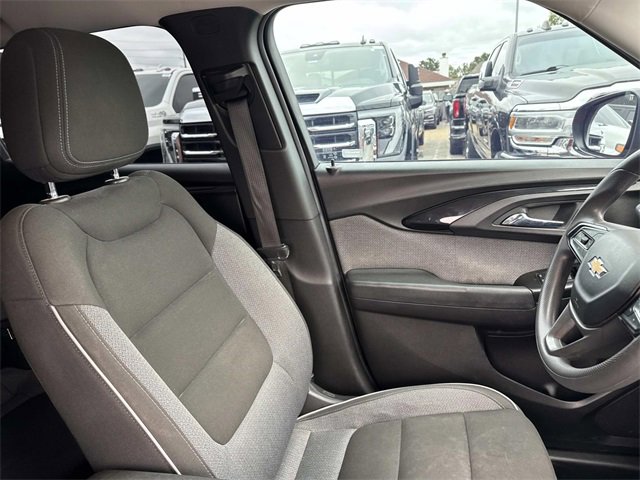 Used 2021 Chevrolet TrailBlazer LT w/ Convenience Package image 13