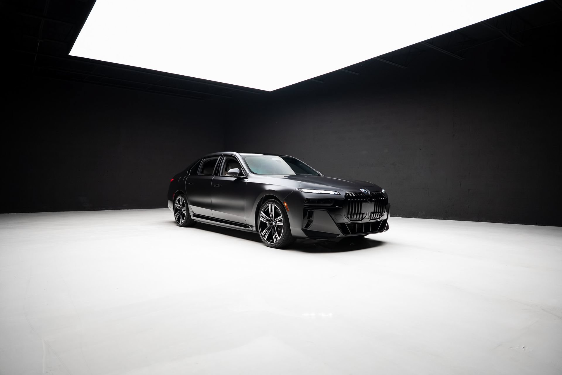 Used 2023 BMW i7 xDrive60 AWD/4WD image 86