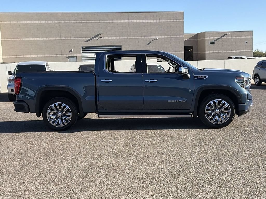 Used 2025 GMC Sierra 1500 Denali w/ Denali Reserve Package AWD/4WD image 6