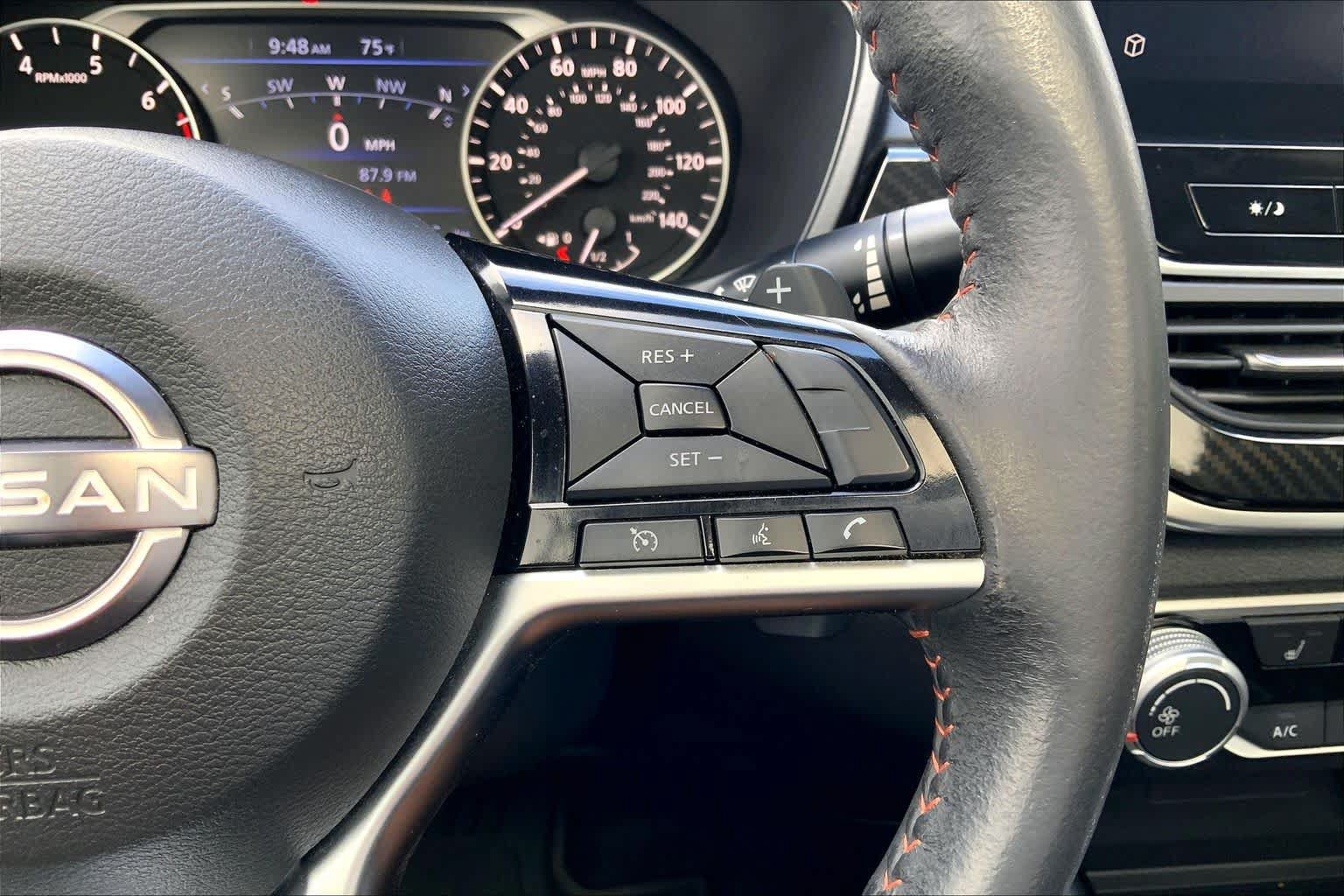Used 2023 Nissan Altima 2.5 SR w/ SR Premium Package FWD image 25