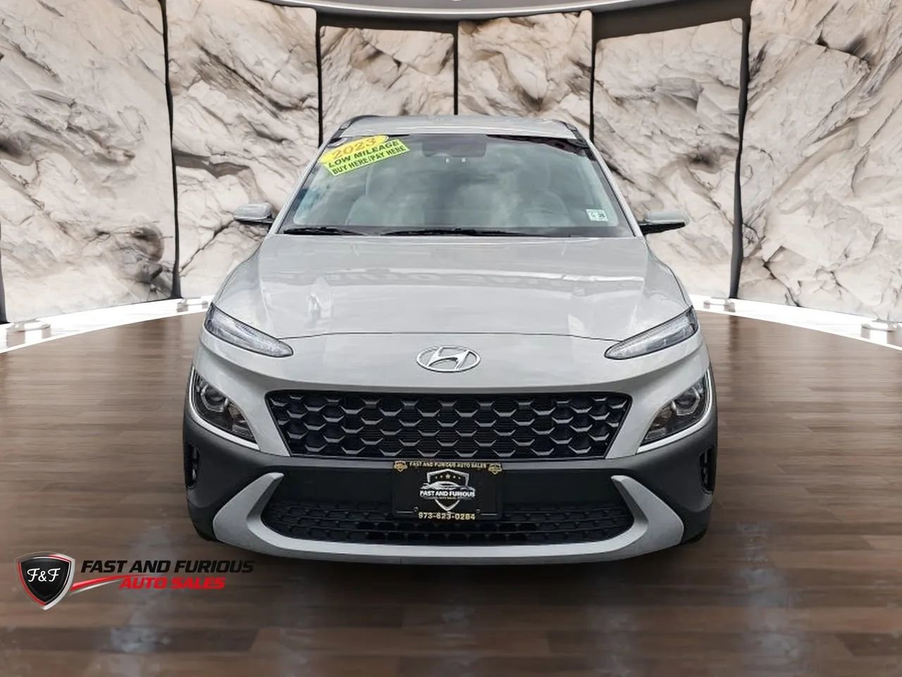 Used 2023 Hyundai Kona SEL AWD/4WD image 2
