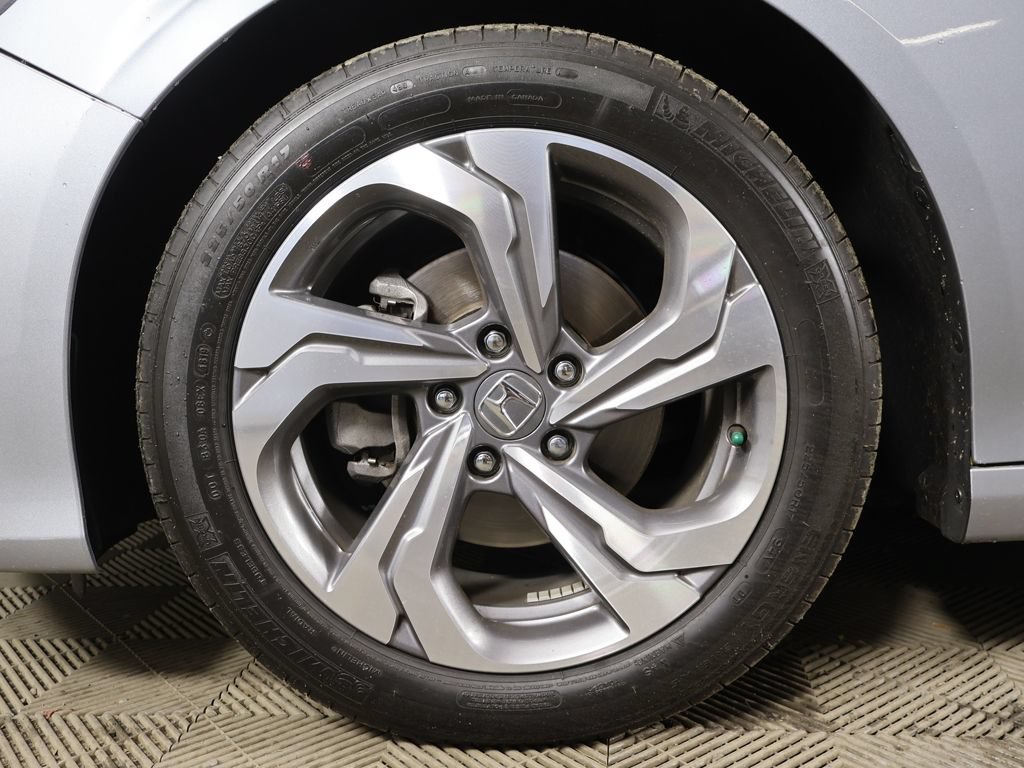 Used 2020 Honda Accord EX image 19