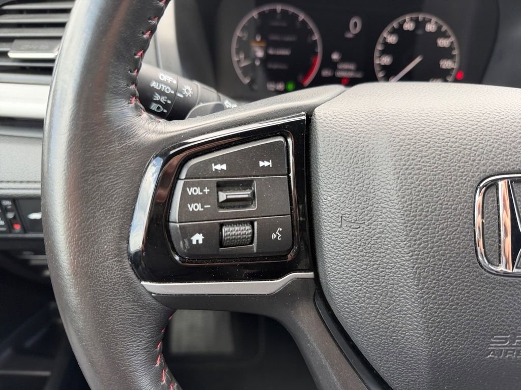 Used 2025 Honda Odyssey Sport-L image 24