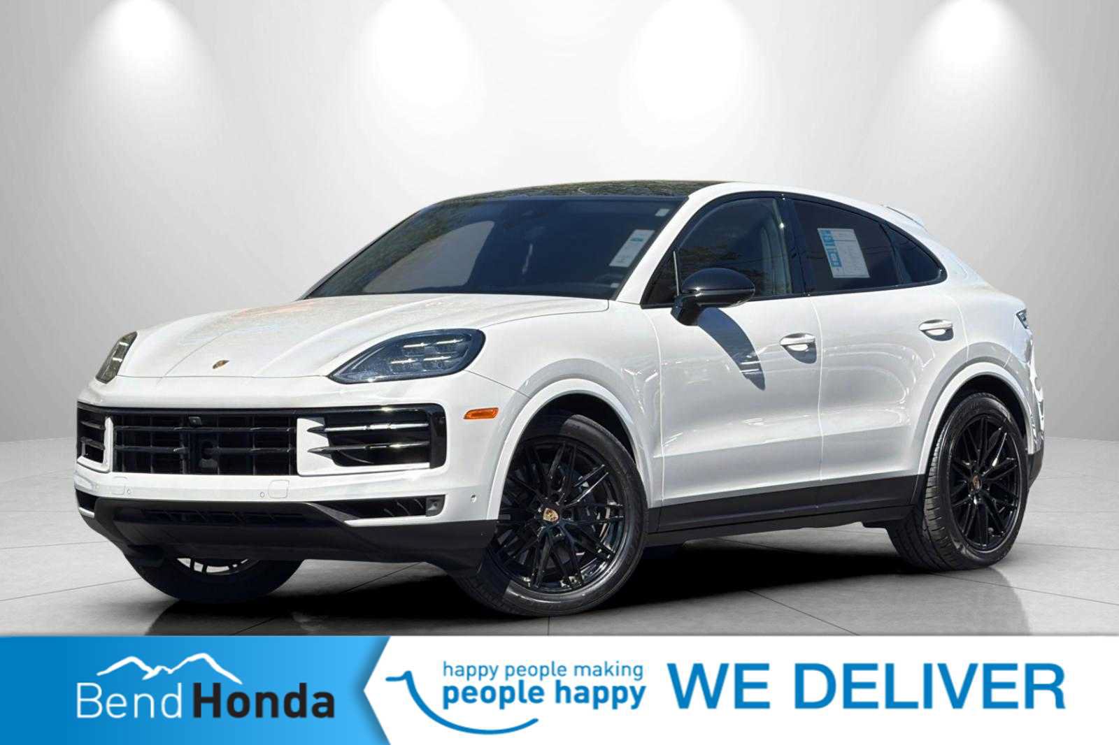 Used 2024 Porsche Cayenne Coupe AWD/4WD image 1