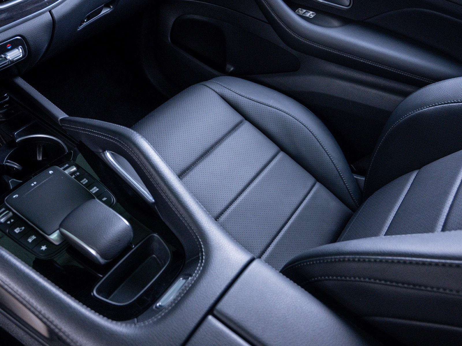 Used 2021 Mercedes-Benz GLE 350 4MATIC image 26