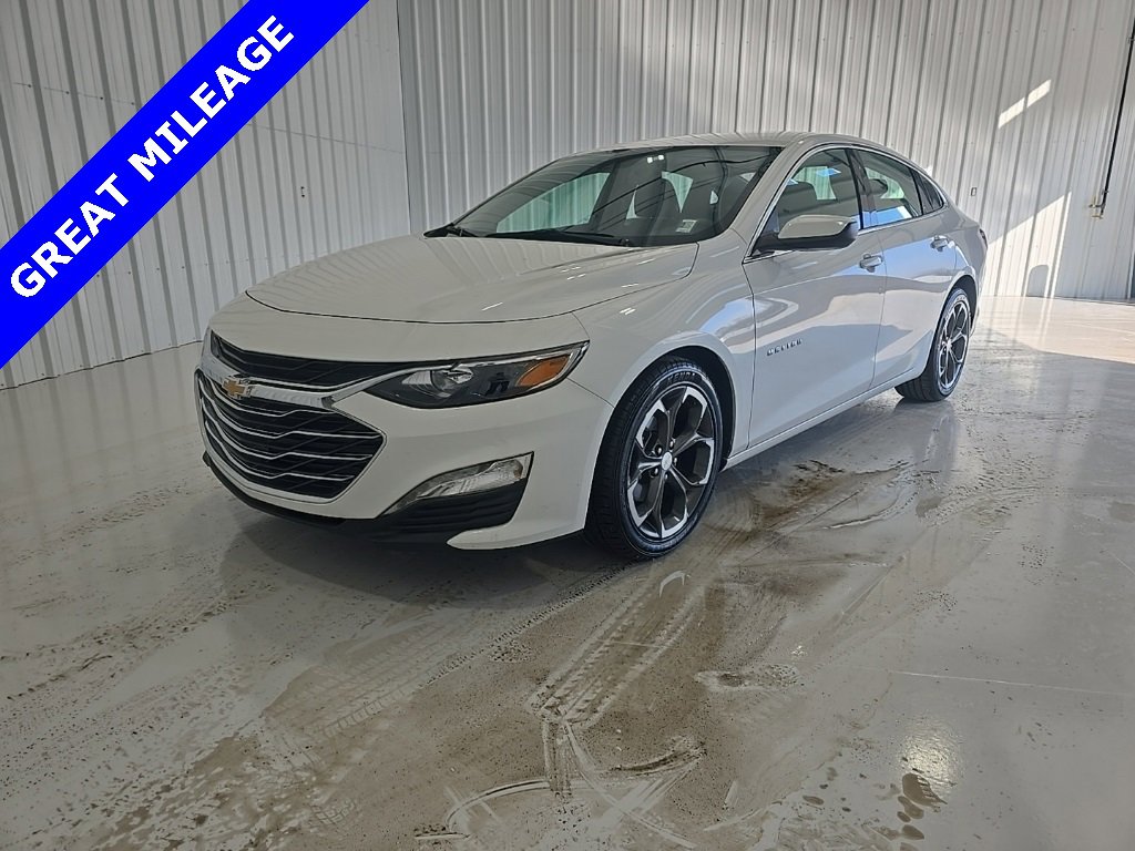 Used 2024 Chevrolet Malibu LT image 1