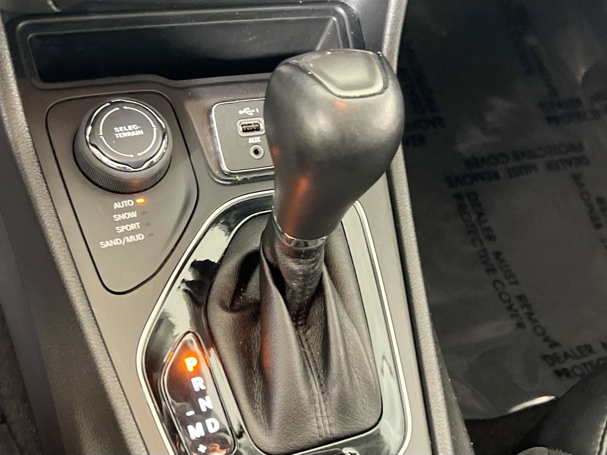 Used 2022 Jeep Cherokee Limited image 16